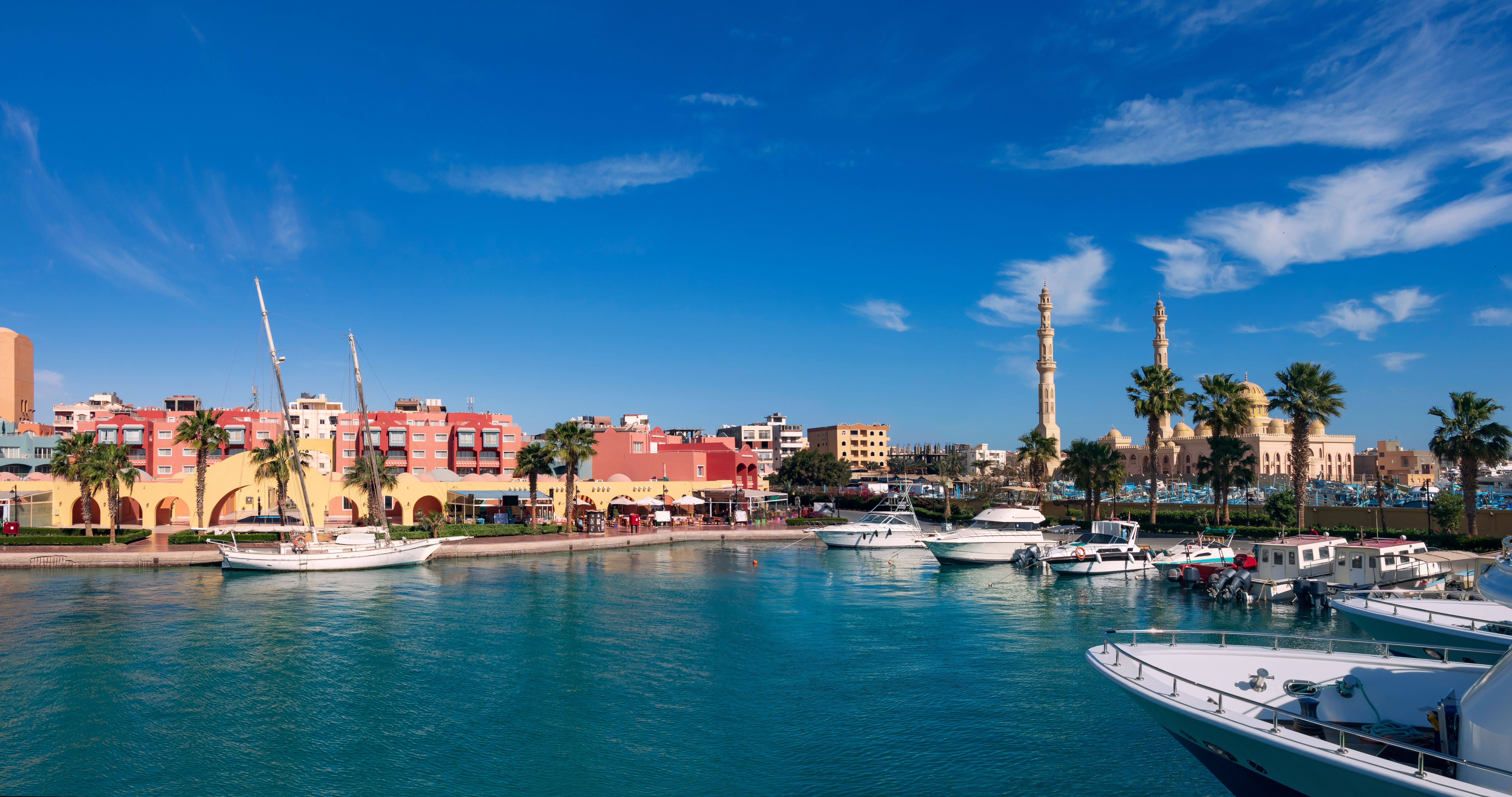 View from the marina of Hurghada to the minarets of the El Mina mosque and the city's embankment