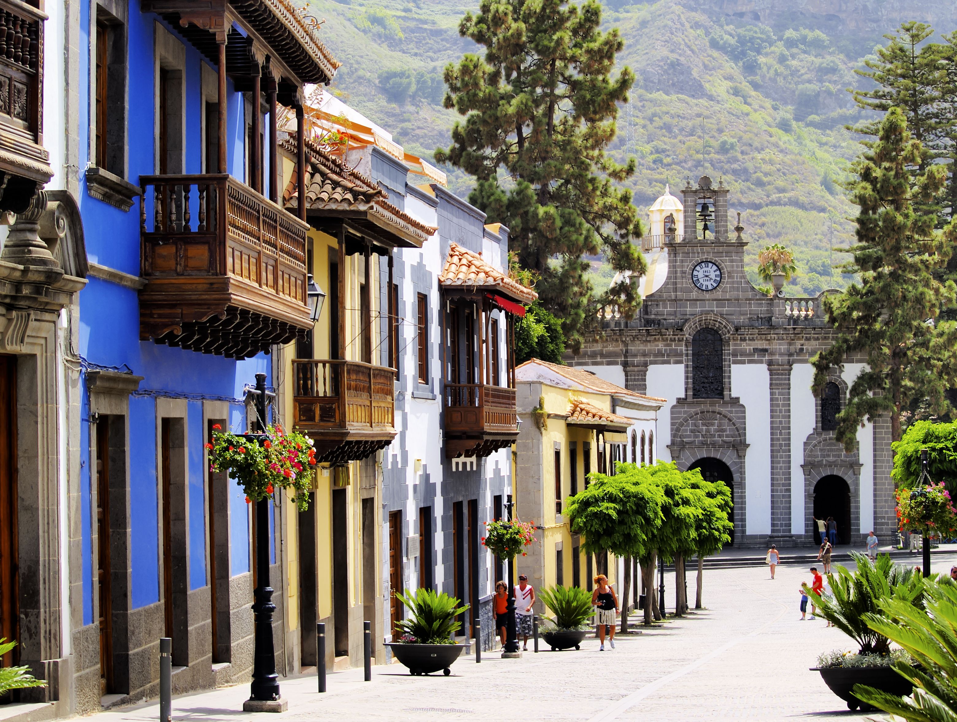 Colourful houses in the village of Teror in Gran Canaria