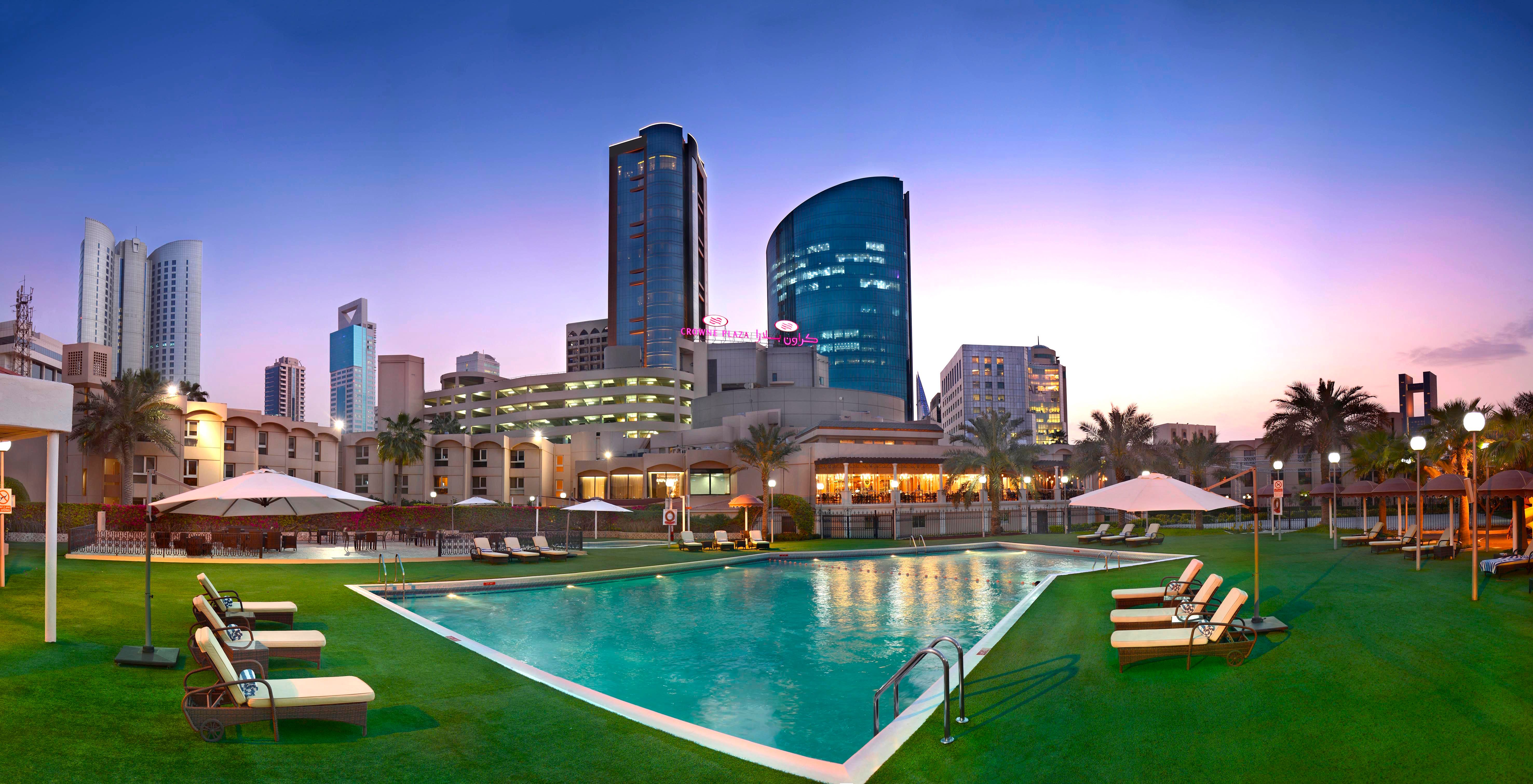 Crown Plaza in Bahrain exterior