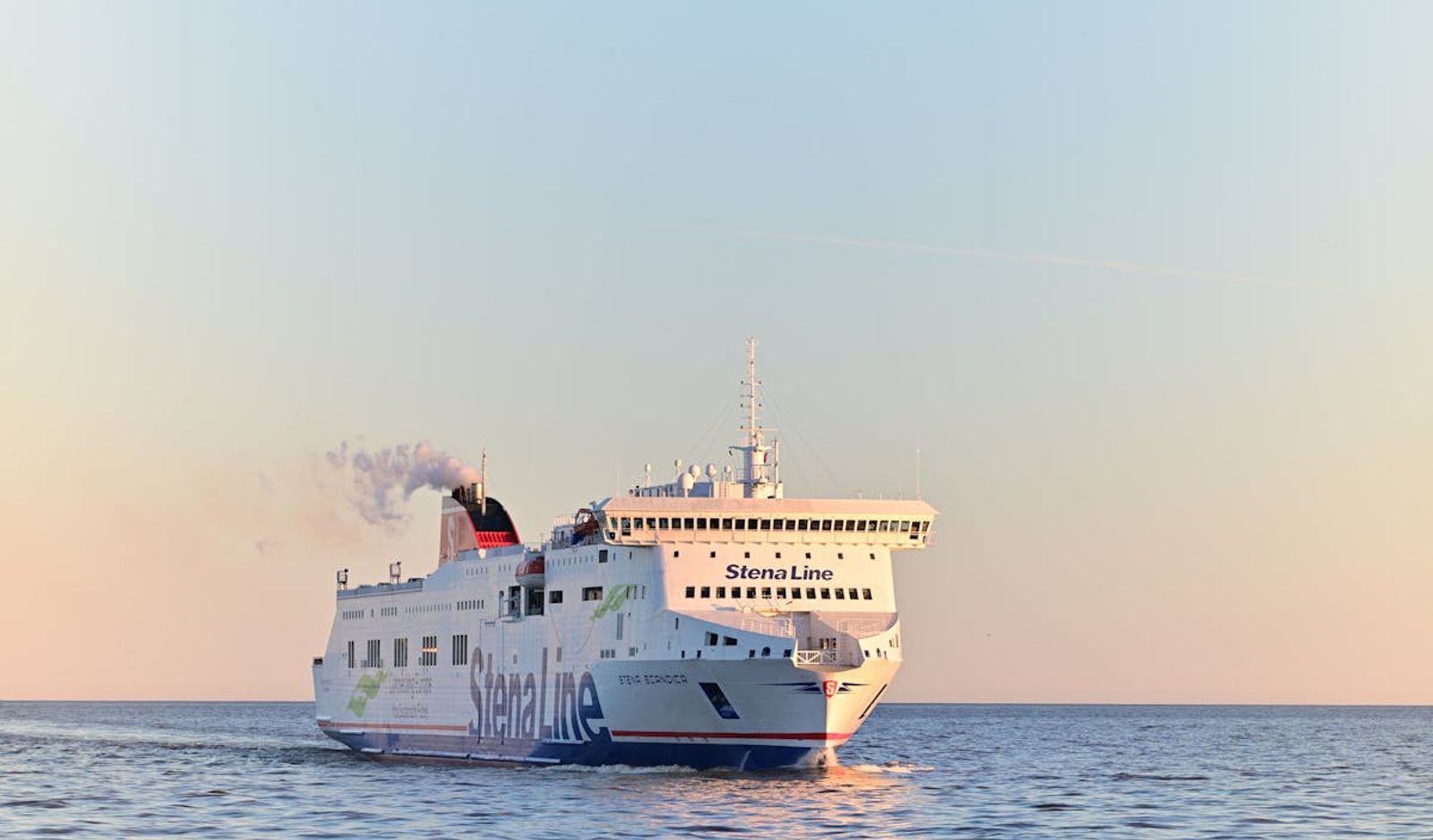 Ferri cruzando el Mar Báltico en la ruta Świnoujście-Trelleborg