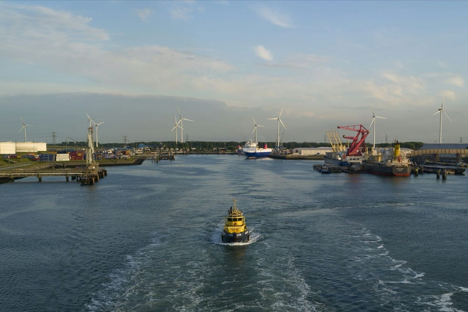 Crucero-ferri DFDS de Newcastle a Ámsterdam mostrando instalaciones de lujo