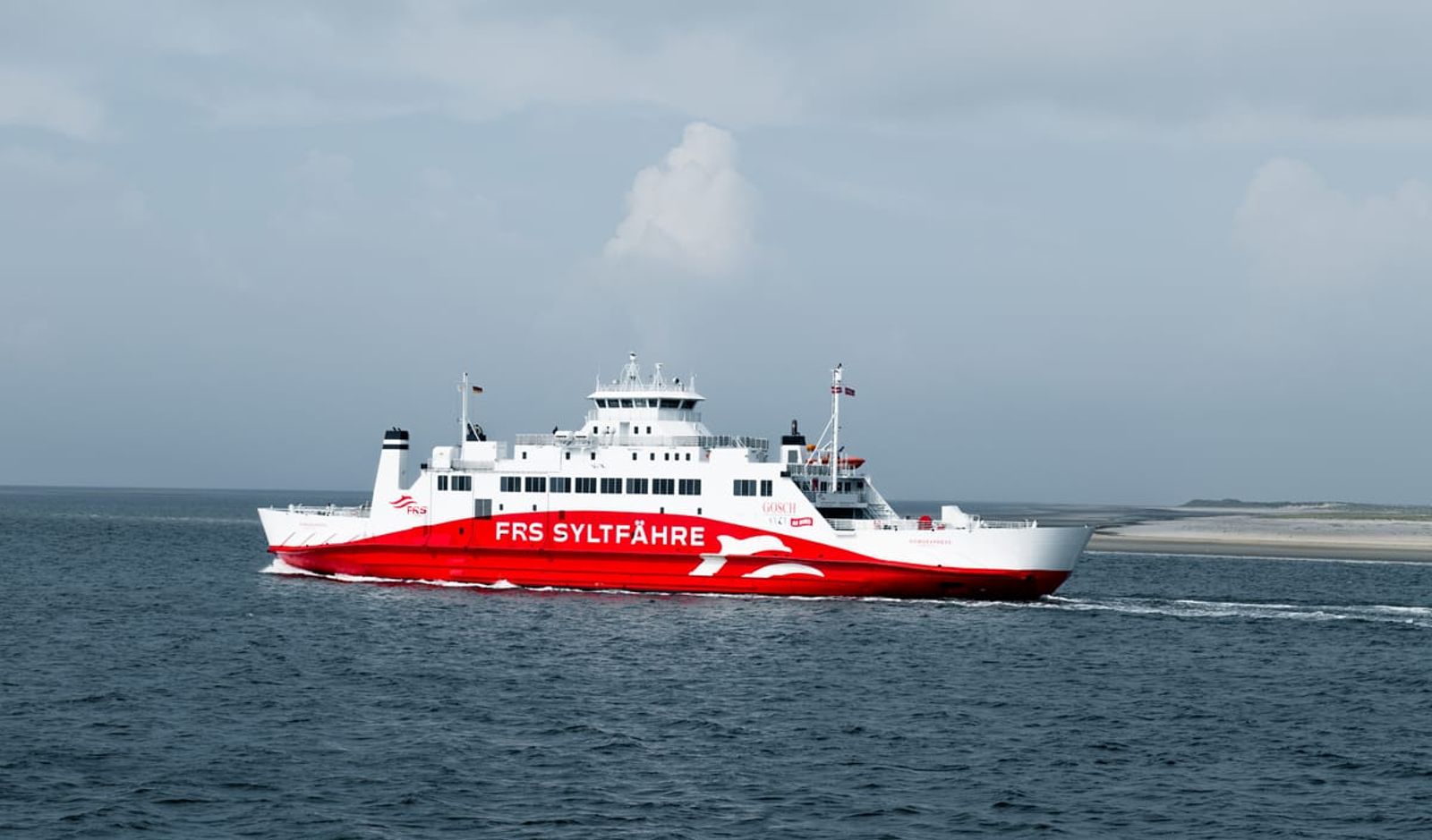 Ferri cruzando el Skagerrak en la ruta Kristiansand a Hirtshals