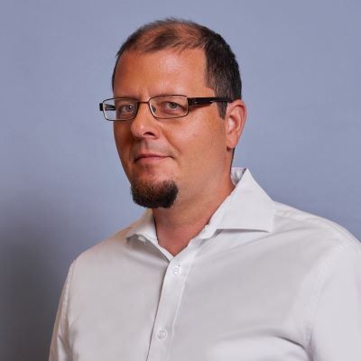 image-6bace96fba5d060d5f31ded3133641de1ad41f00-400x400-jpg