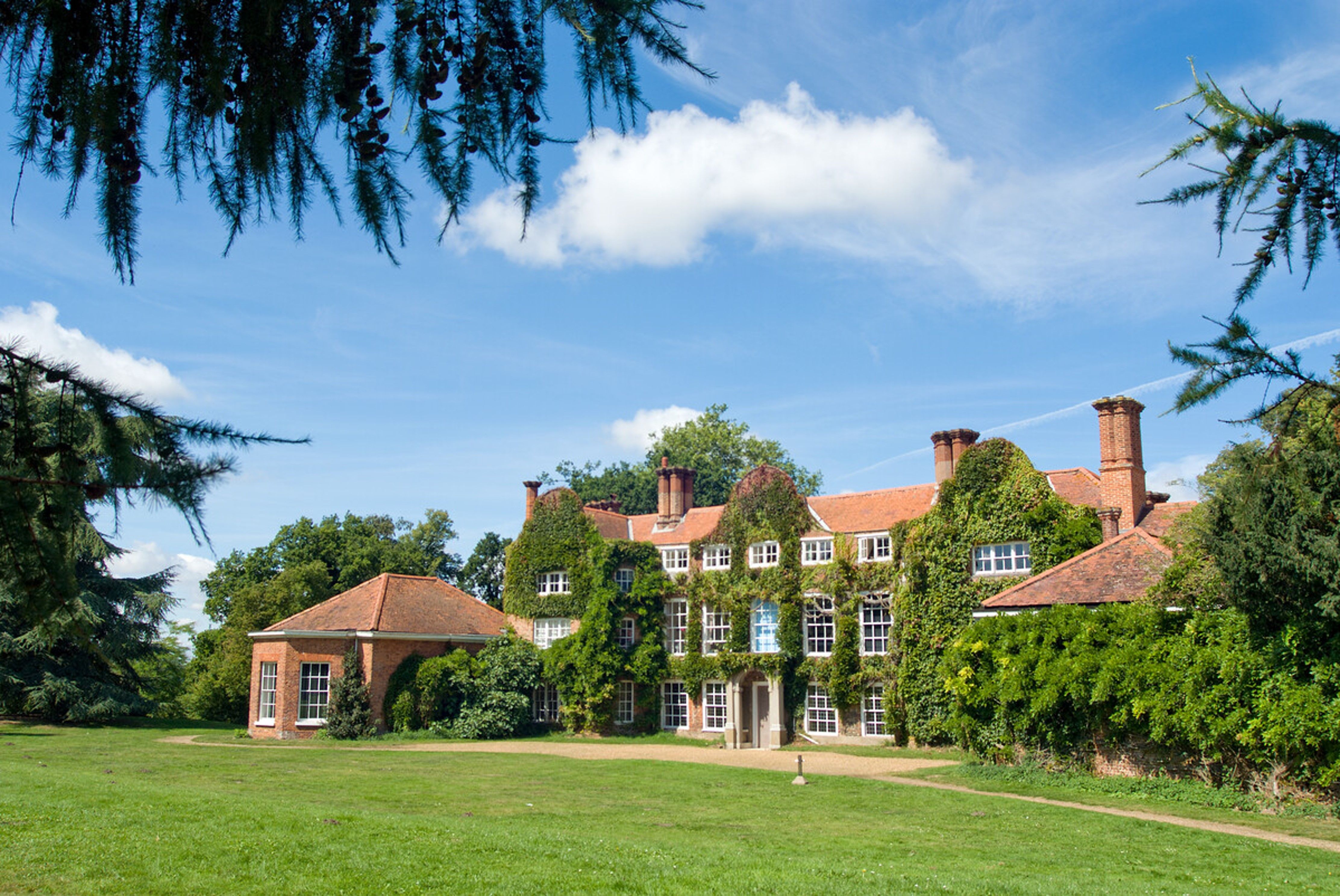 image-9341fe4863c2d8638564e6a0c3bda3fb7465a557-4448x2975-jpg