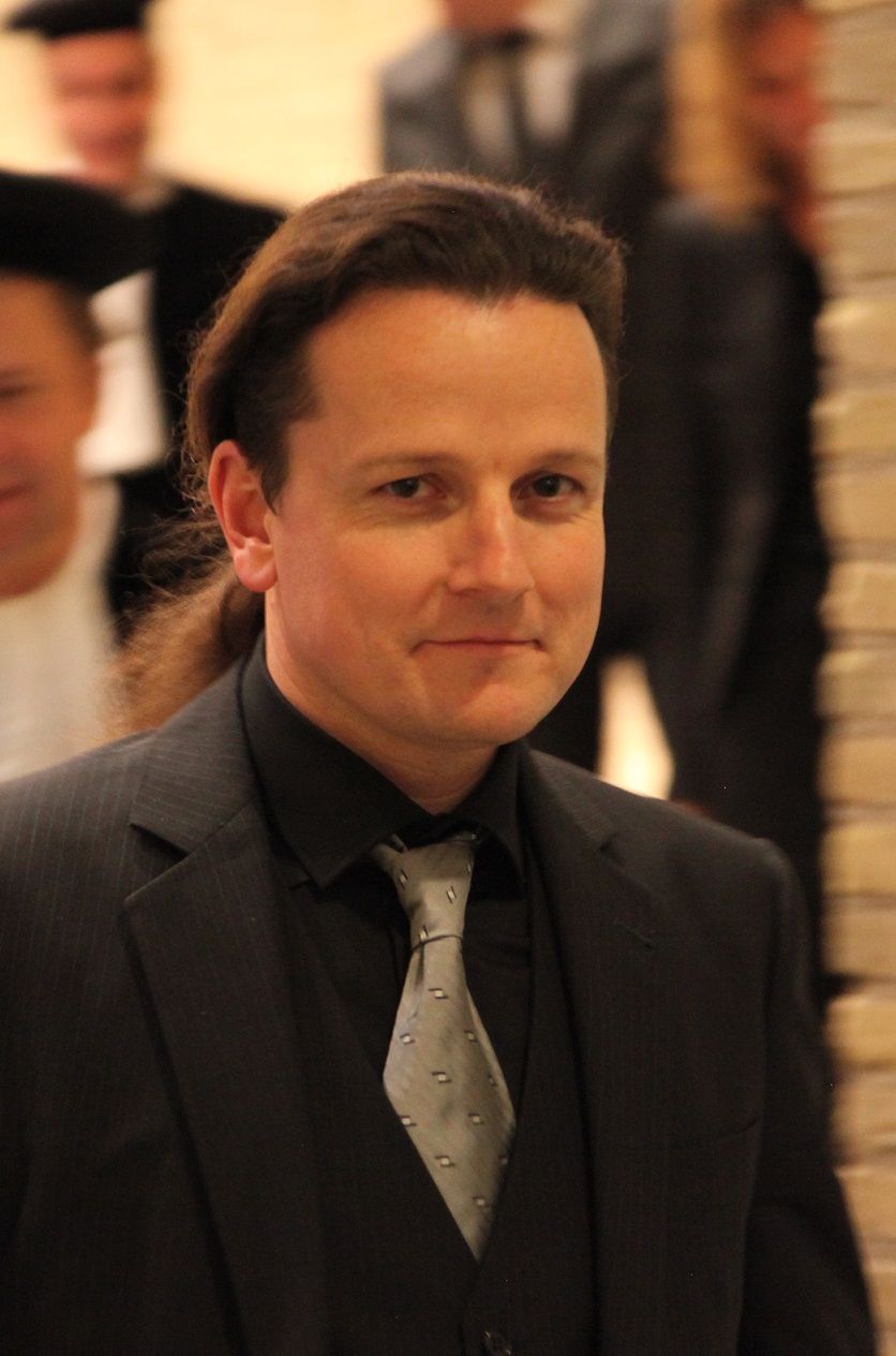 image-ba138b63b9c2b3c67f40323f7213801bf821a6fc-836x1264-jpg