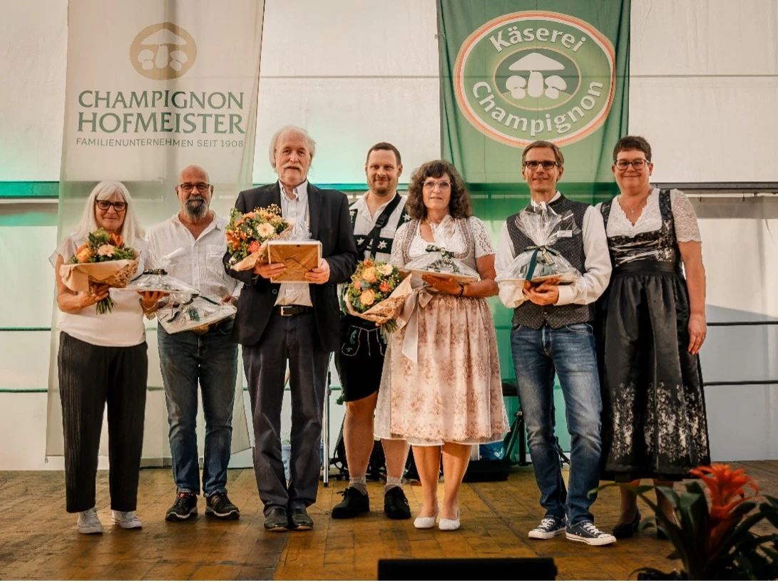 Bild von links: Angelika Zick, Christian Hartmannsberger, Robert Hofmeister, Baptist Rauch, Elisabeth Bilgeri und Thorsten Riedlinger mit Betriebsrätin Karin Rimmel