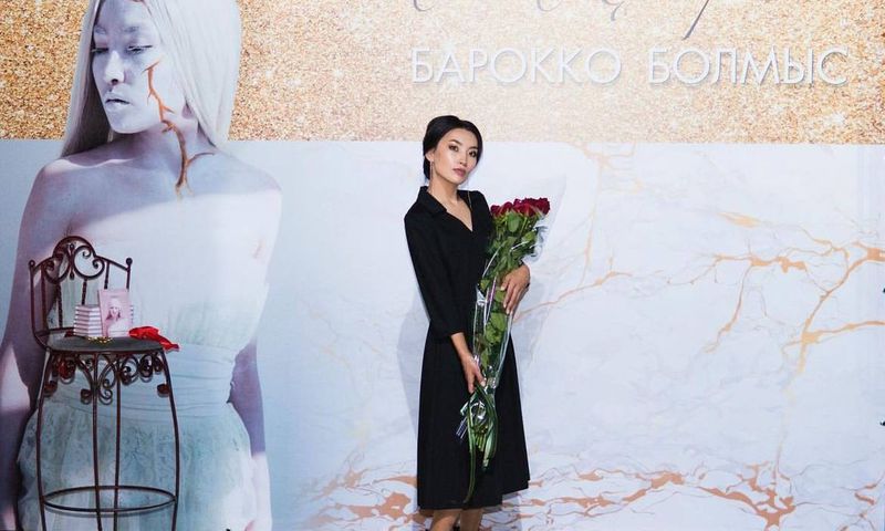 ЫҚЫЛАС ОЖАЙ: САЛТАНАТТЫҢ ГАМЛЕТТІК СҰРАҒЫ