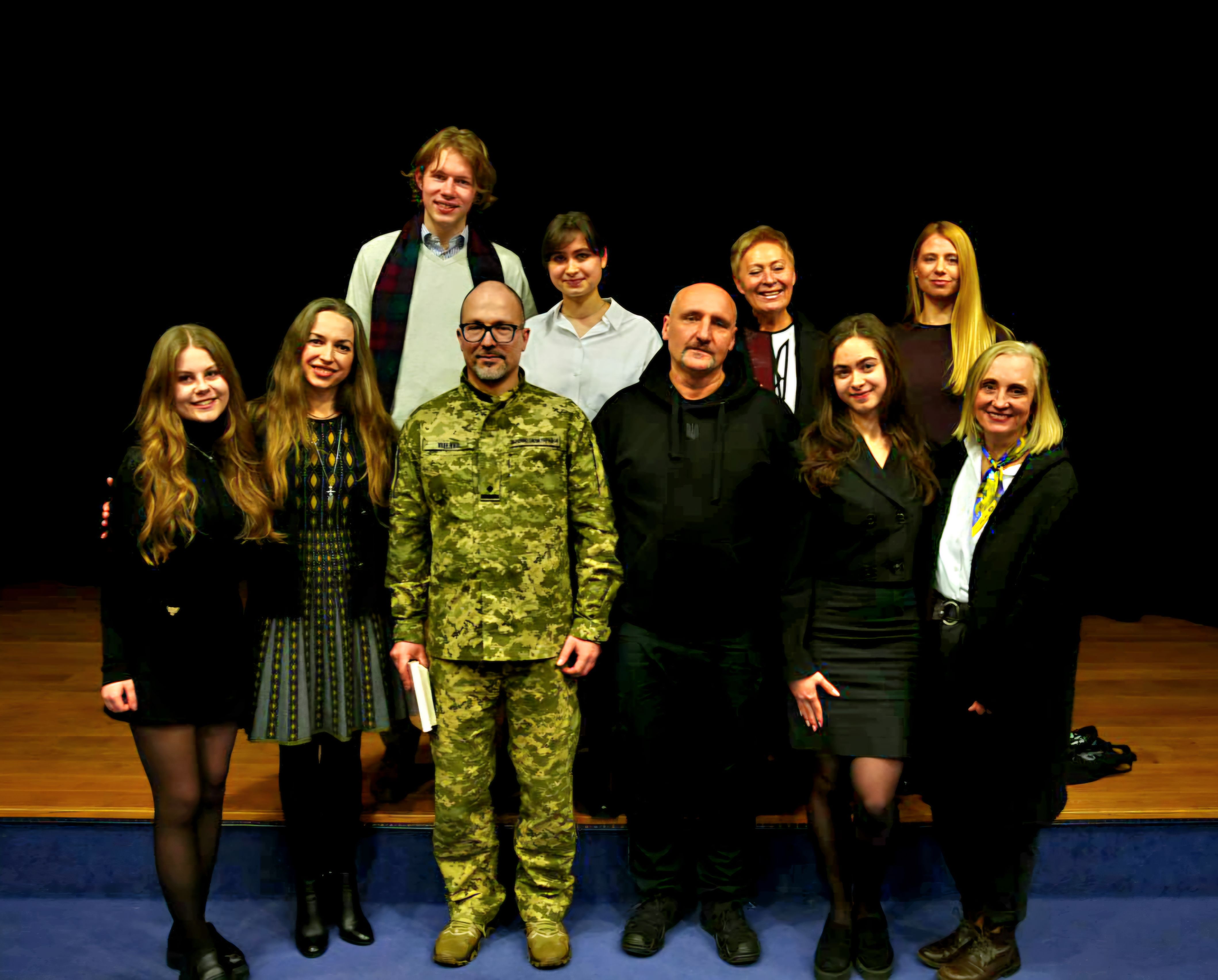 CUUS members and guests on stage at Kyiv Art Sessions