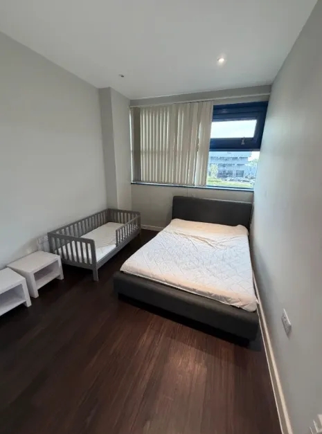 2 Bedrooms 2 Bathrooms Apartment is available to rent in Hayes Harlington Bath Road UB3 - View 6