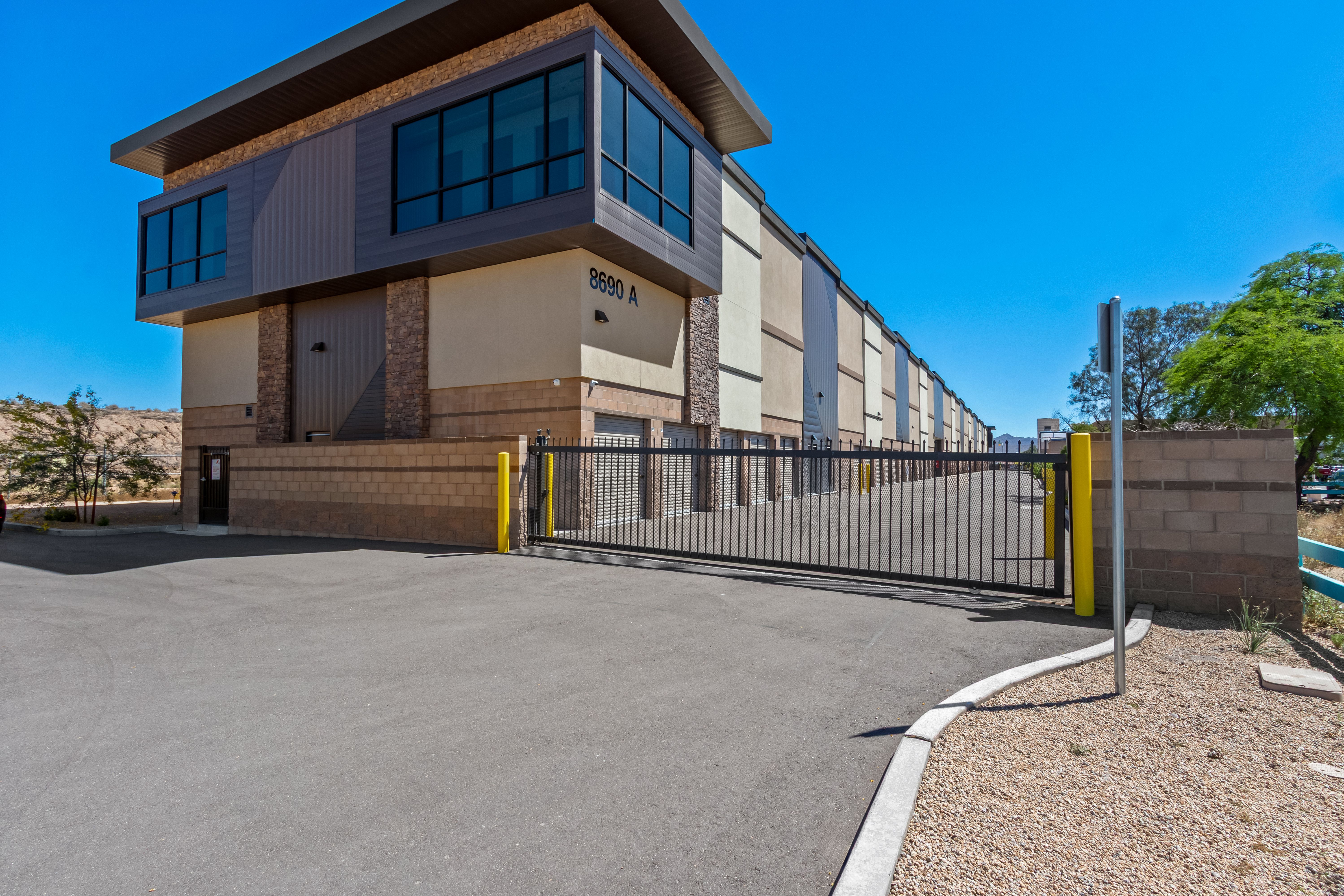 Smart Reasons Residents Choose Scottsdale, Arizona Storage For Extra Space 1 26d31658d72fd24a314e638970b248dbb127490f