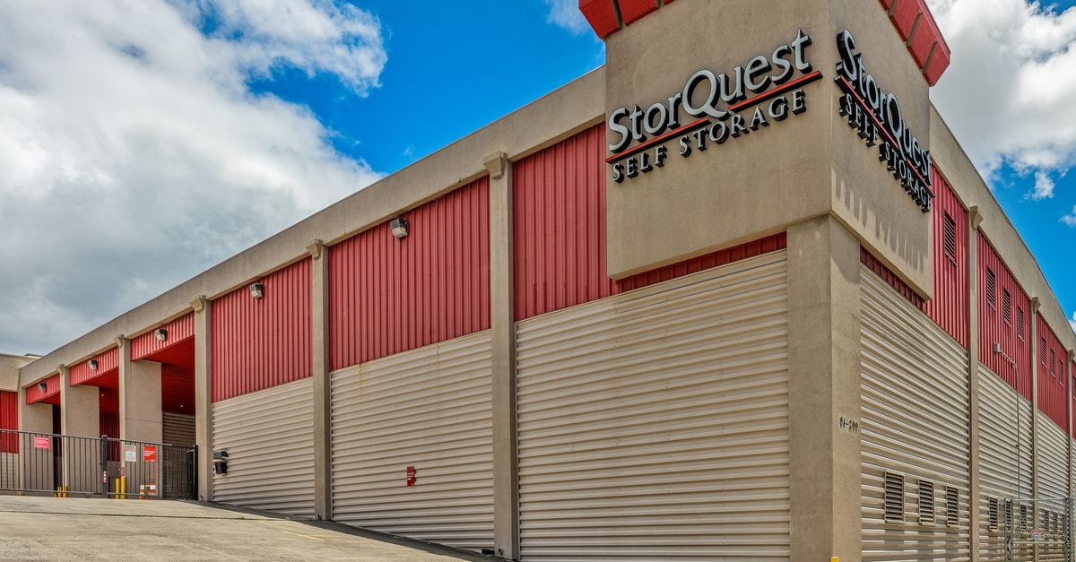 StorQuest Self Storage photo 1 in Waipahu