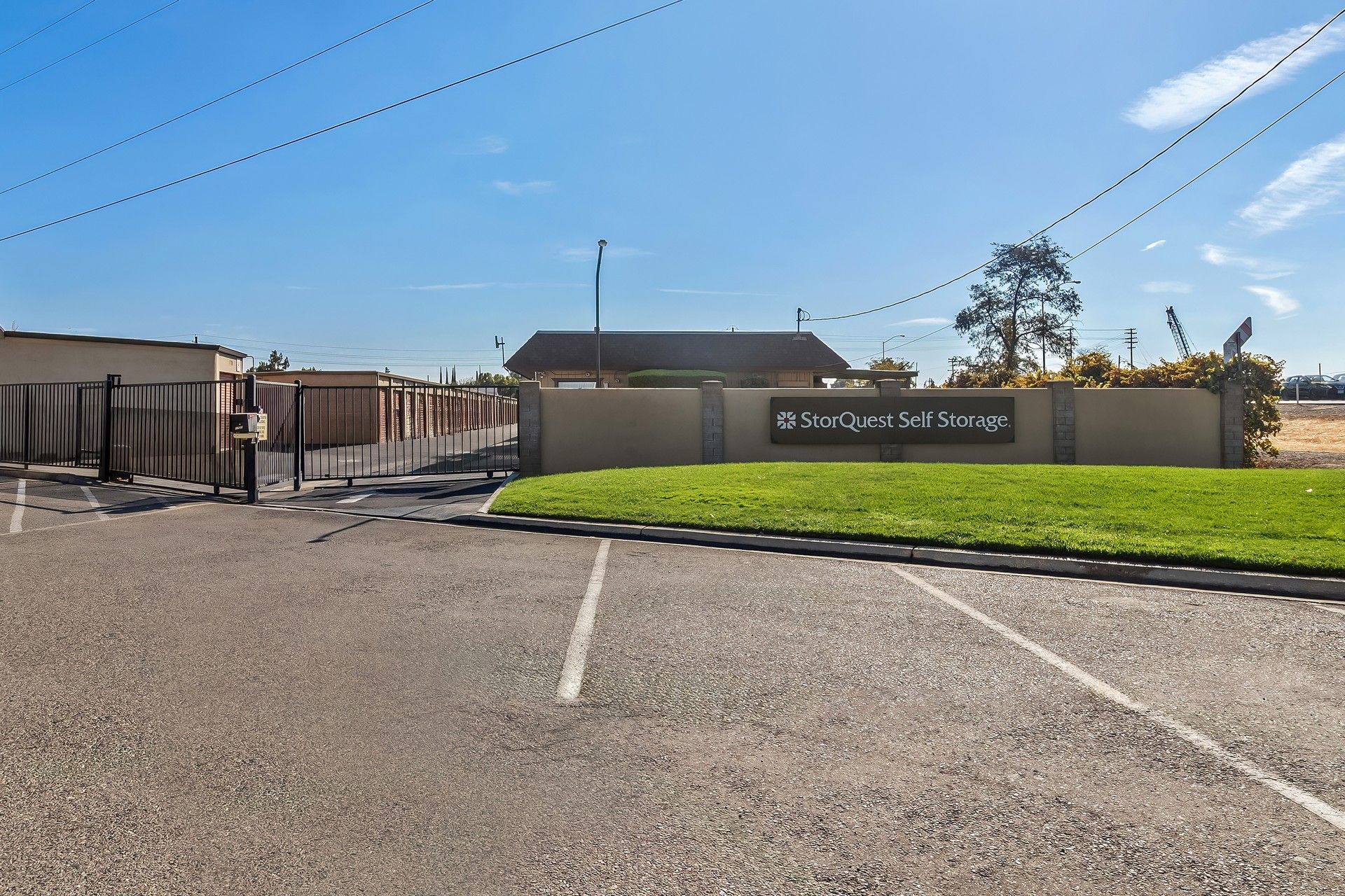 Self Storage Units at 1723 W 16th St, Merced, CA | StorQuest - Drive-Up ...