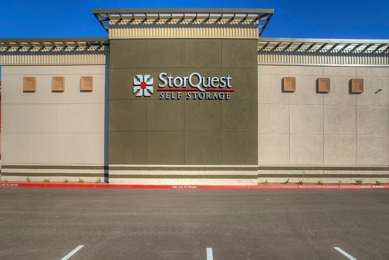 Self Storage Units in Scottsdale, AZ at 9350 N 94th St | StorQuest