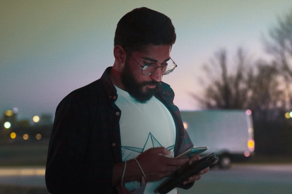 The owner of a last-mile delivery fleet researches lease terms.