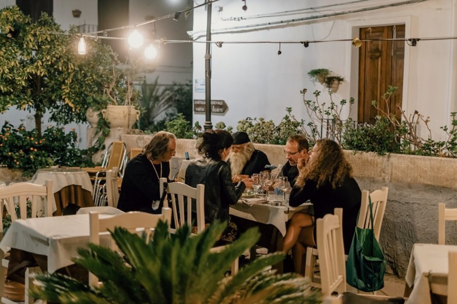 Meble ogrodowe do restauracji