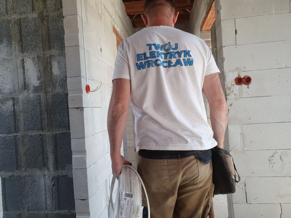 wymiana instalacji elektrycznej