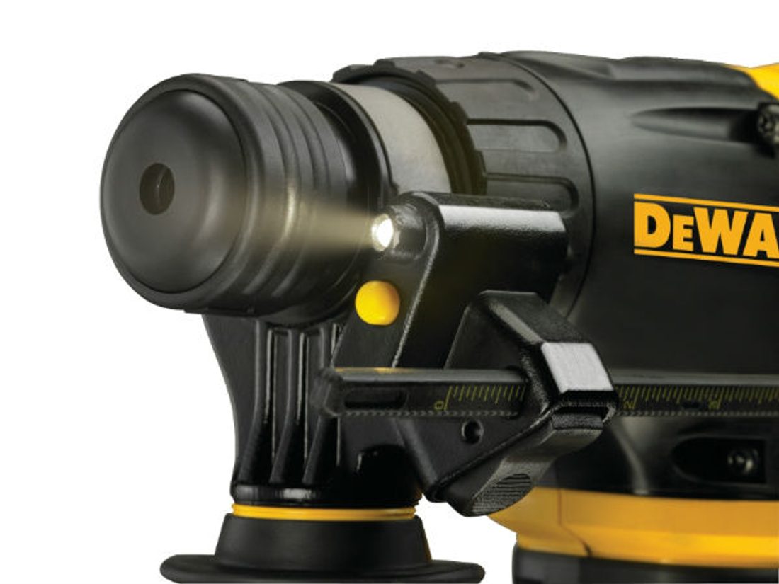 Młot_udarowy_DeWalt_D25052K_2