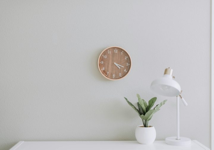 Jak szlifować gładx Photo by Samantha Gades on Unsplash
