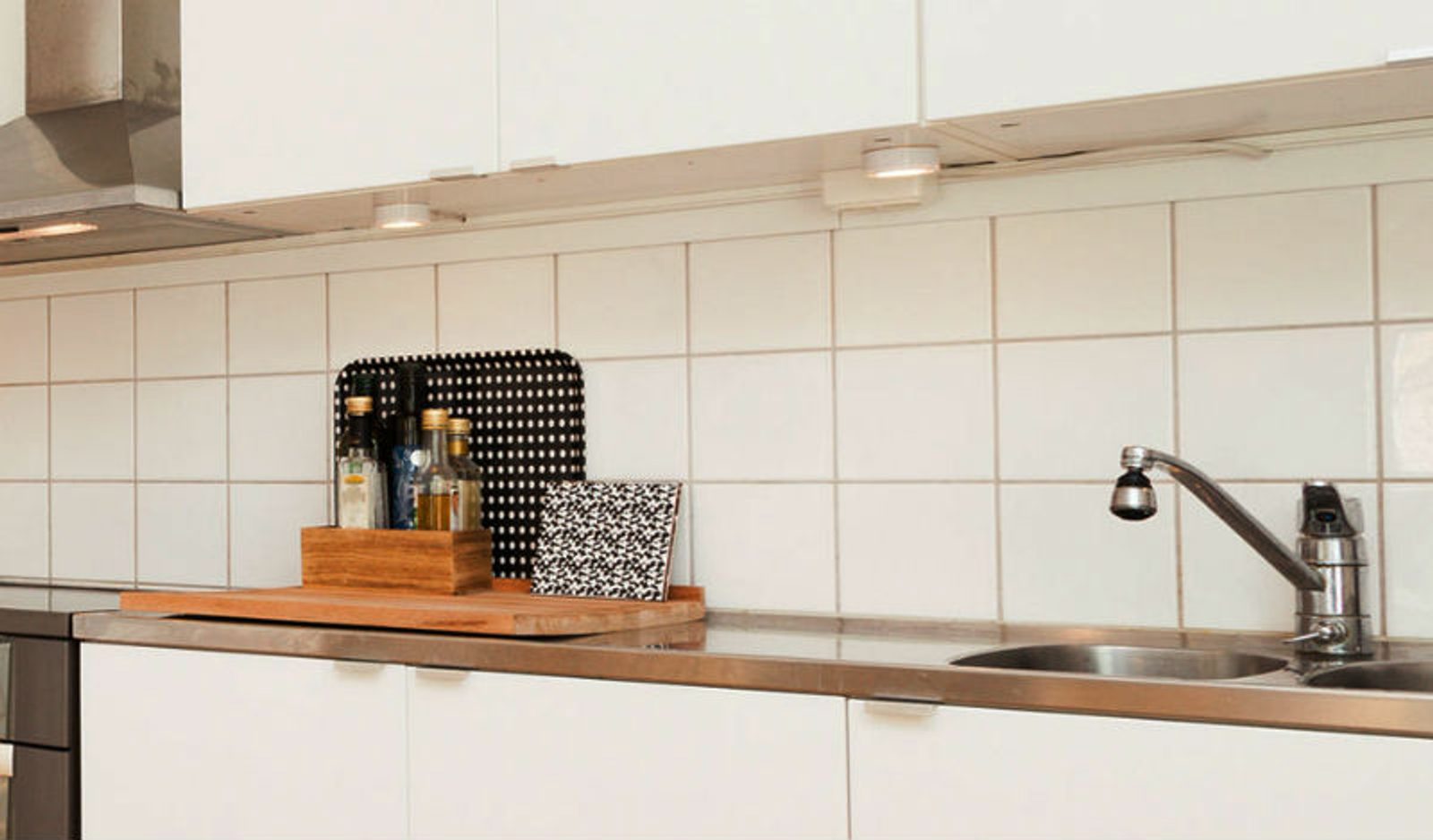 Farby do glazury, farba do płytek ceramicznych