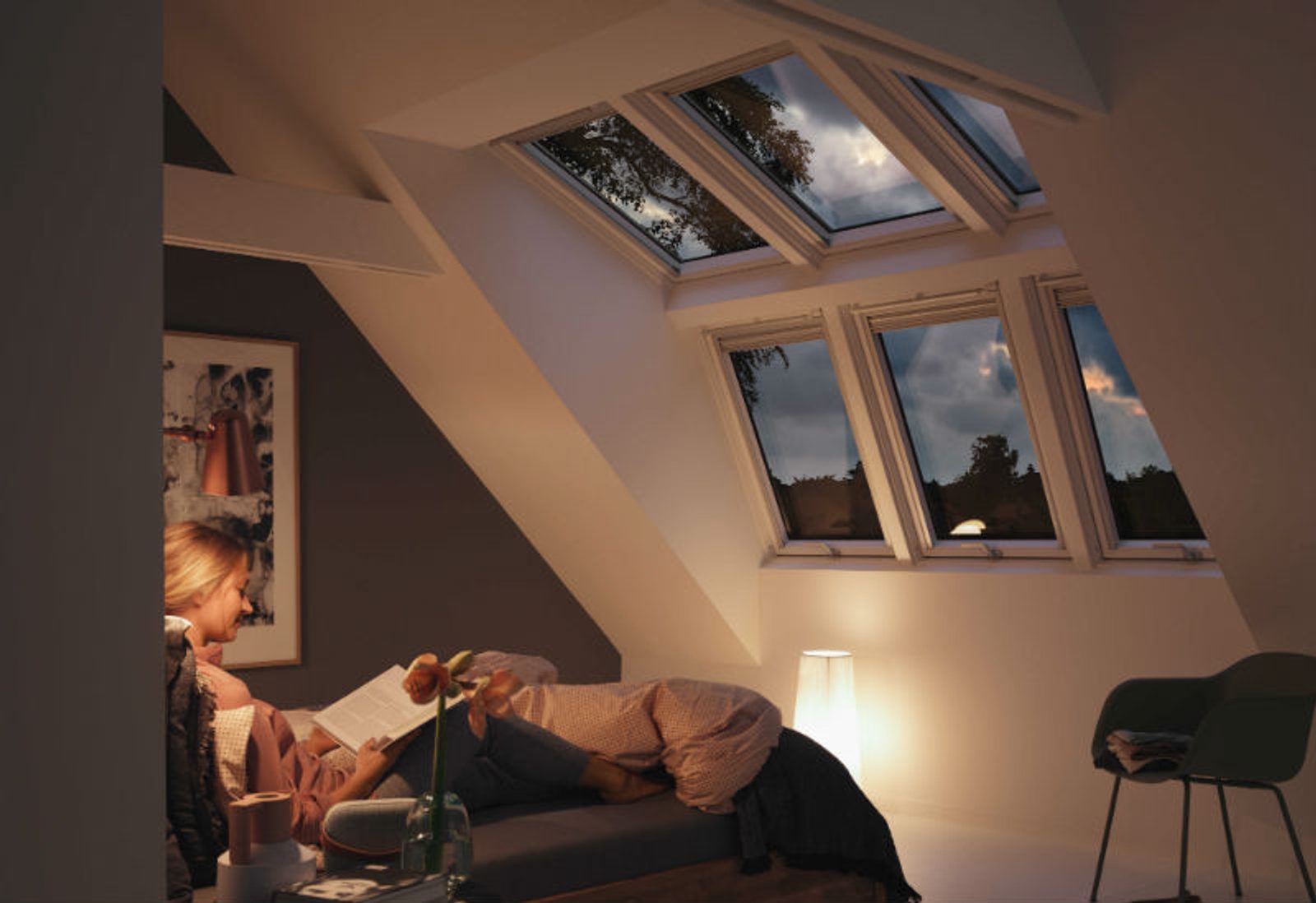 Jeszcze więcej przestrzeni na poddaszu – lukarna VELUX