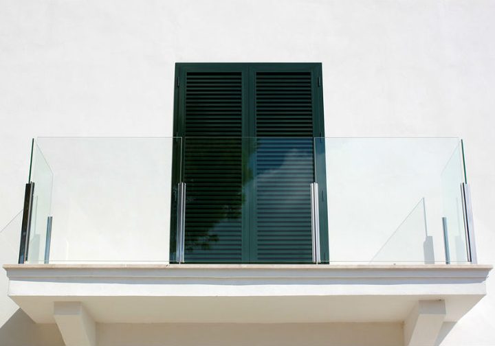 szklany balkon