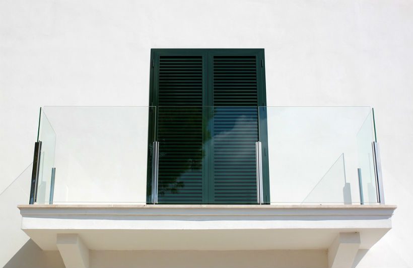 szklany balkon