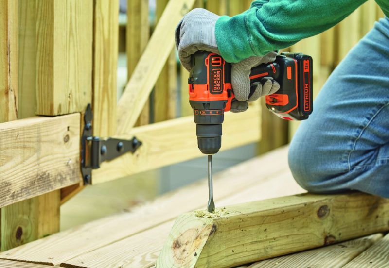 W wiertarko-wkrętarce Black+Decker BDCDD186K