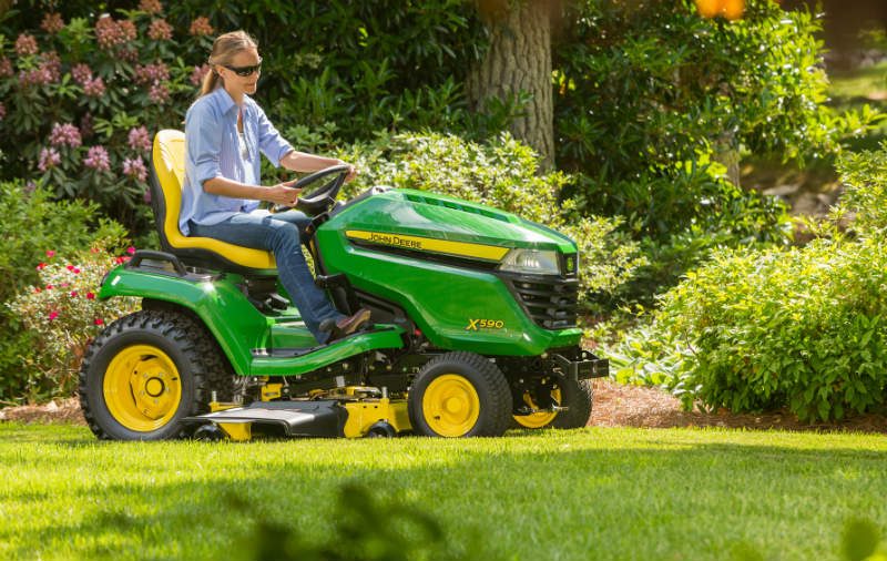 Nowe traktorki John Deere