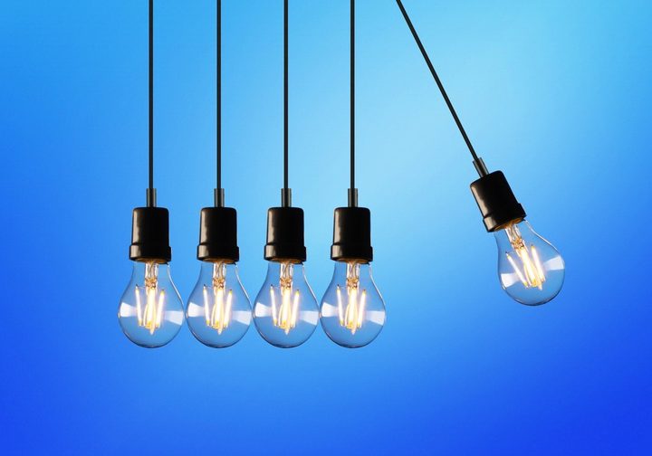 Ilustracja do artykułu „Jak zwiększyć efektywność energetyczną nieefektywnego energetycznie domu?”