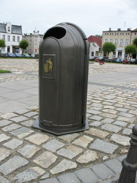 Ilustracja do artykułu „Jak dobierać kosze do parków i pozostałych miejsc w przestrzeni użyteczności publicznej?”