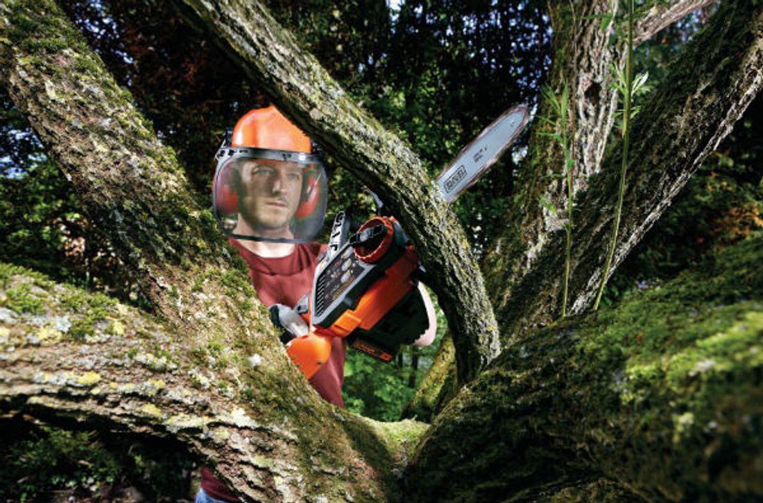 Akumulatorowe pilarki łańcuchowe Black+Decker
