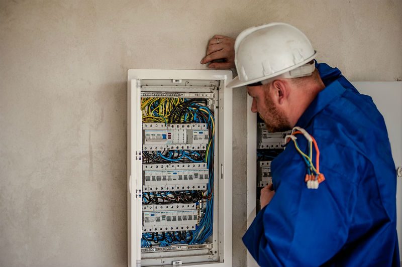 instalacja systemu domofonowego jest w dużych blokach jest skomplikowana
