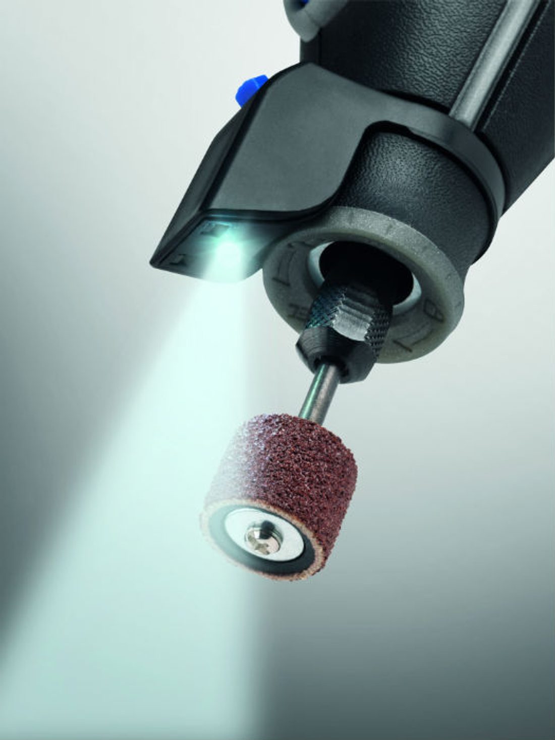 Nowy akumulatorowy Dremel 8220 