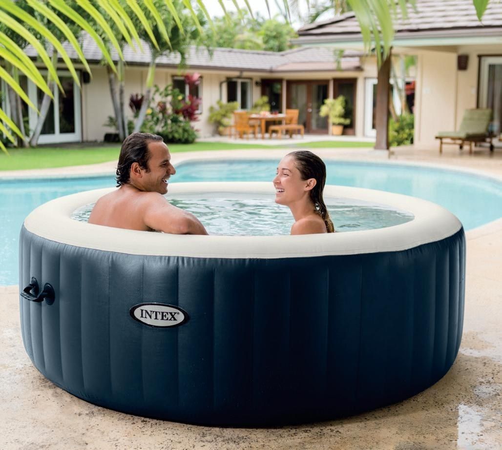 Ilustracja do artykułu „Dmuchane ogrodowe jacuzzi - relaks poza domem”