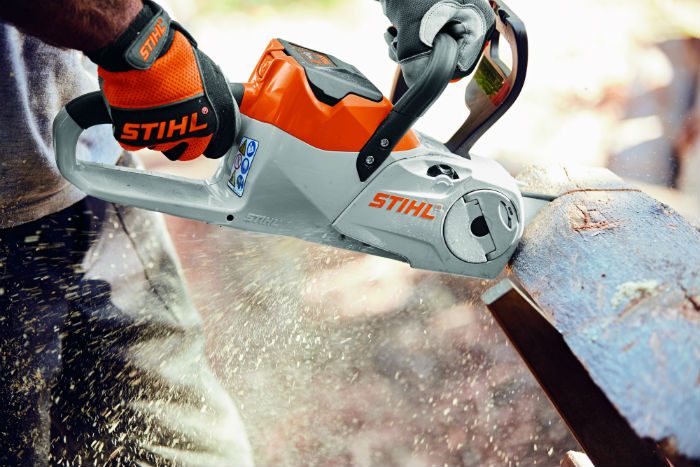 Ciche i łatwe cięcie Stihl MSA 120 C-BQ