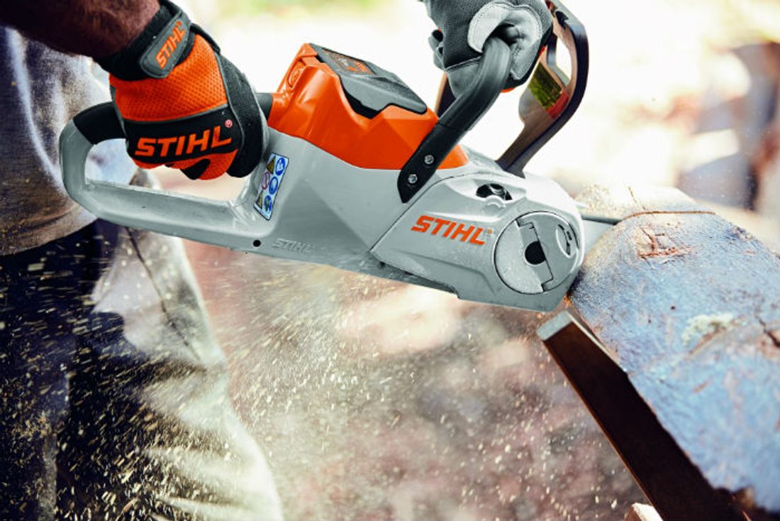 Ciche i łatwe cięcie Stihl MSA 120 C-BQ 