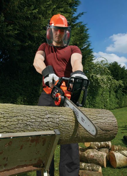 Akumulatorowe pilarki łańcuchowe Black+Decker