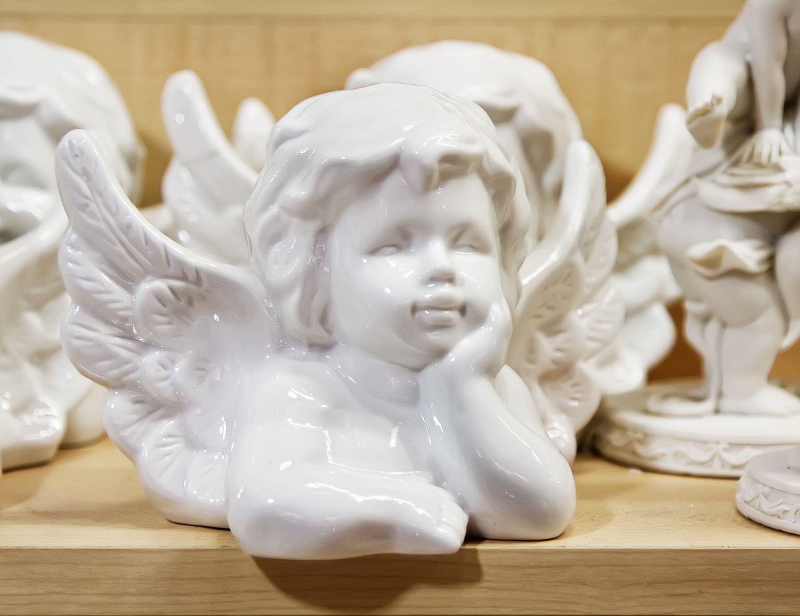 Ilustracja do artykułu „Porcelana to nie tylko naczynia”