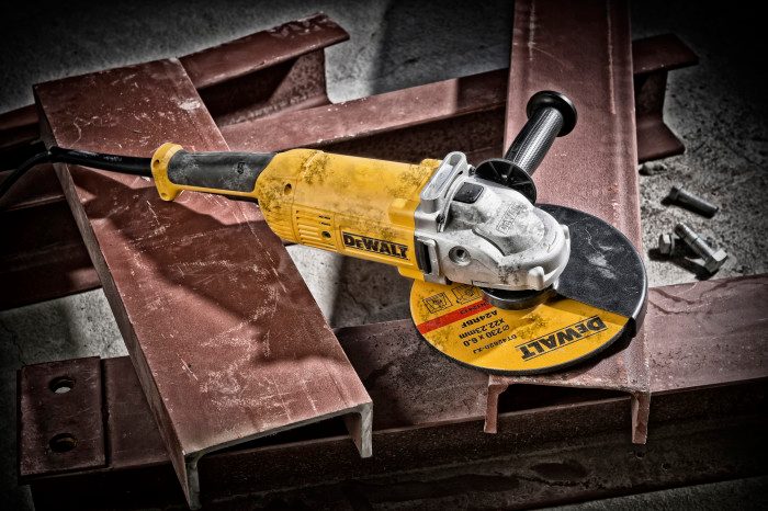 Nowe szlifierki kątowe Dewalt