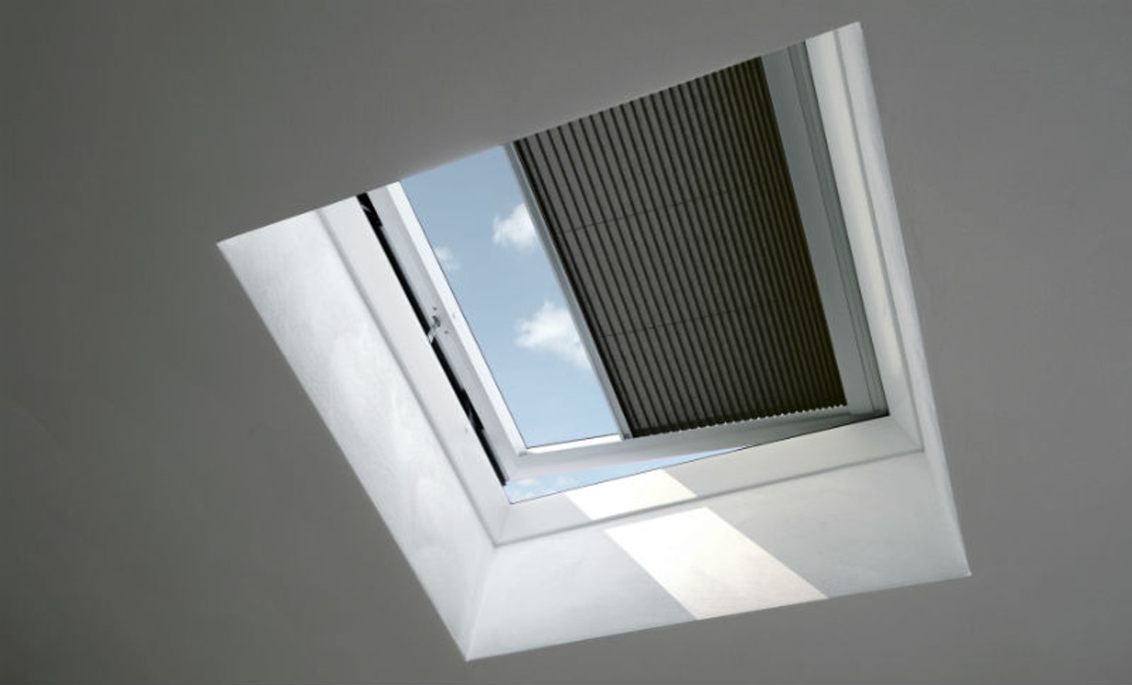 Okna Velux do płaskiego dachu