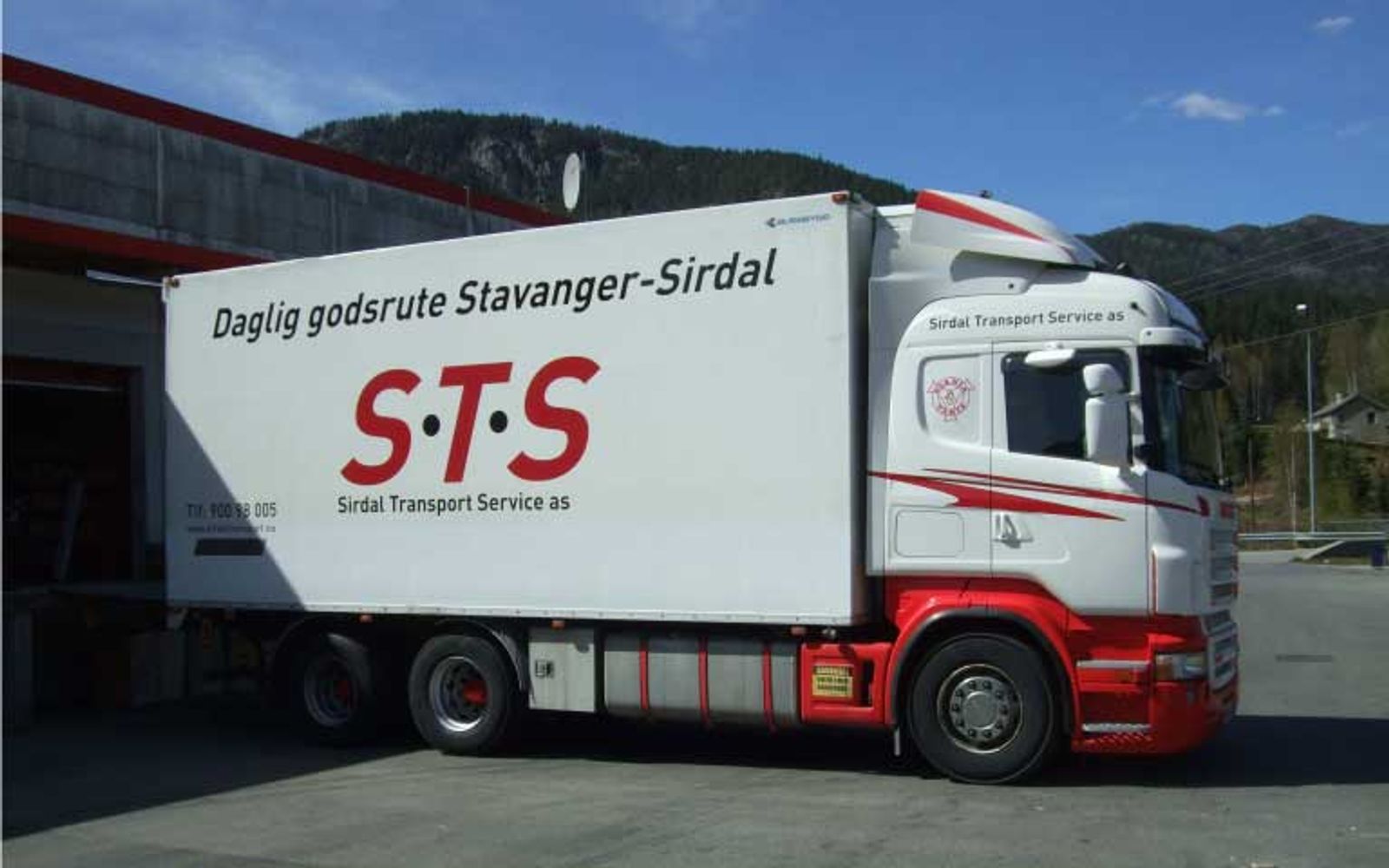 Sirdal Transportservice sin Scania lastebil ved terminalen