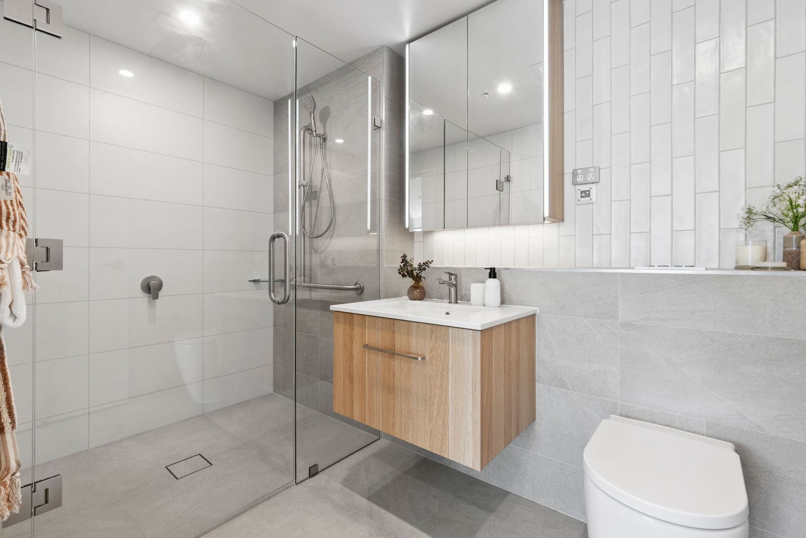 Bathroom - brand-new