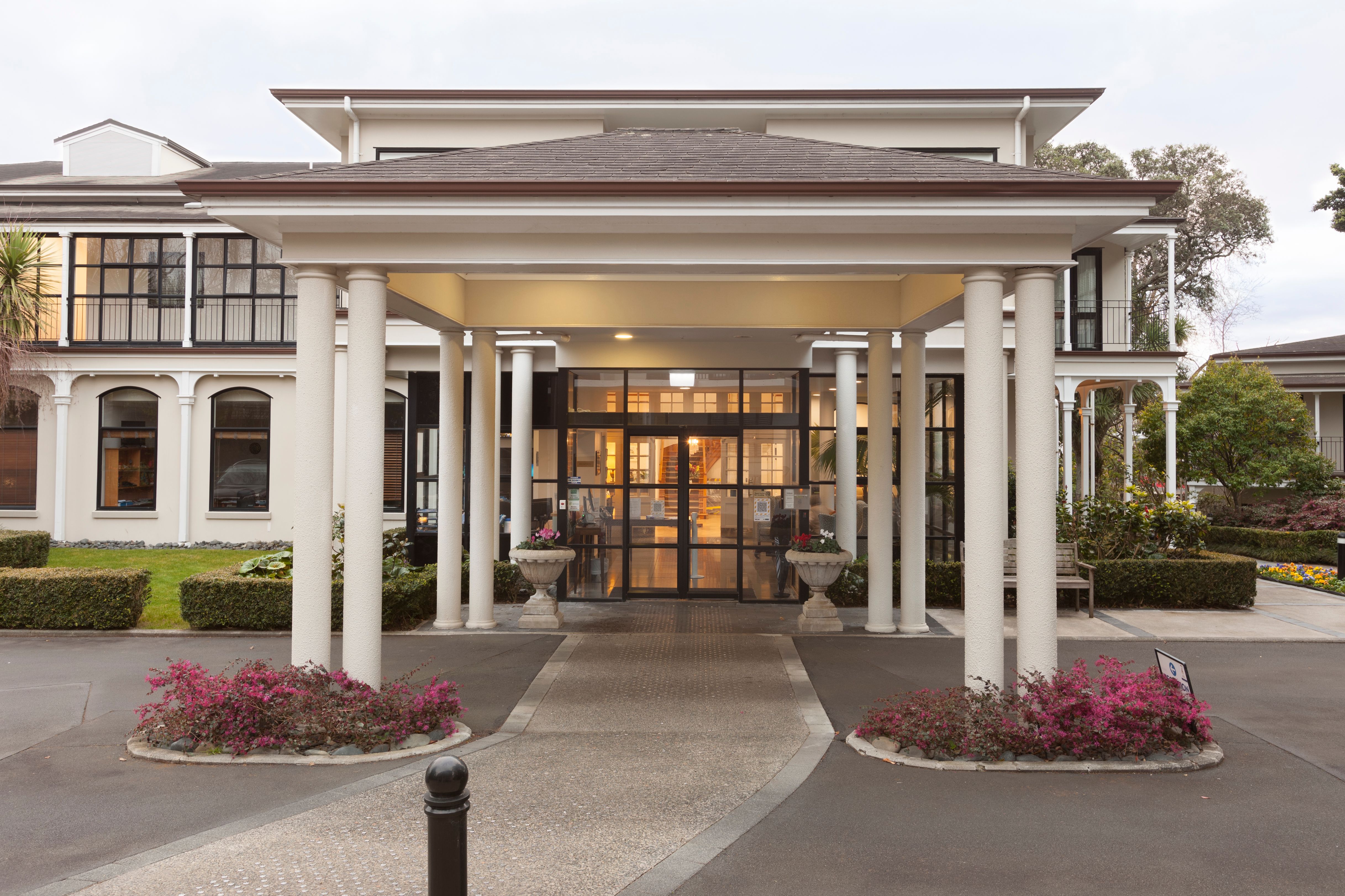 Saint Vincent entrance 