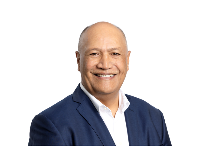 Ken Lotu-Iiga, Director