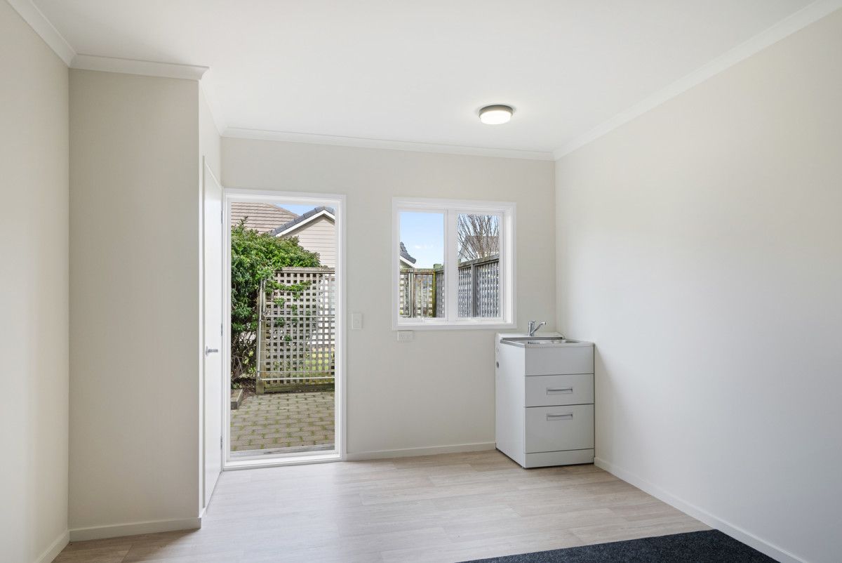 Laundry/garage