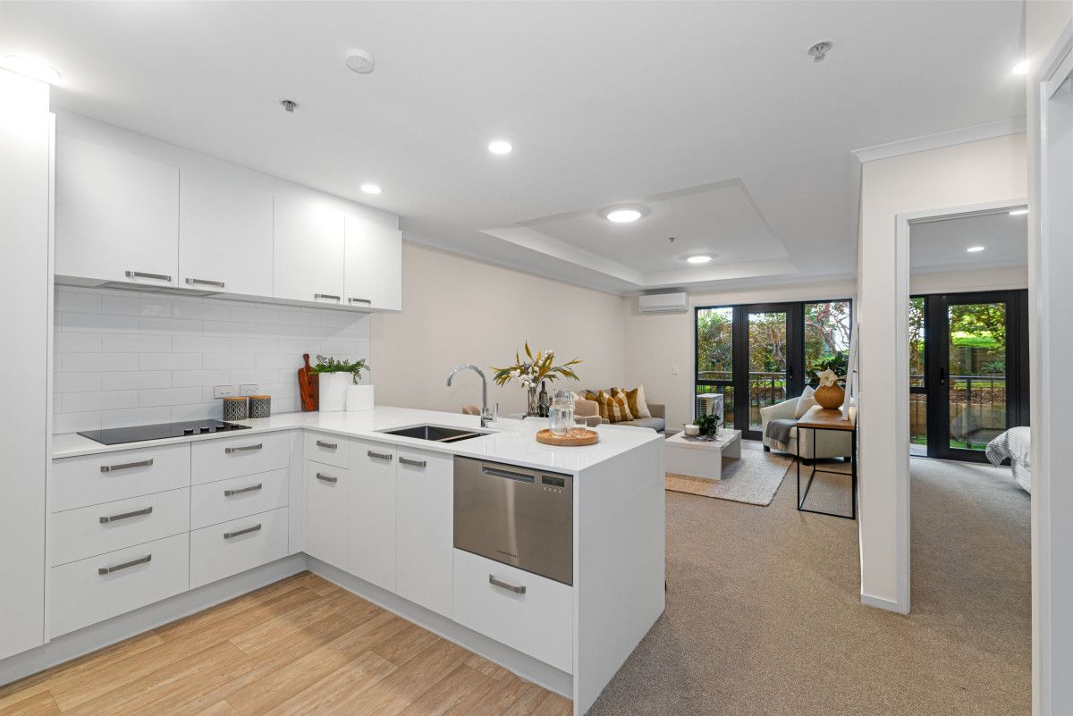 Kitchen & Lounge