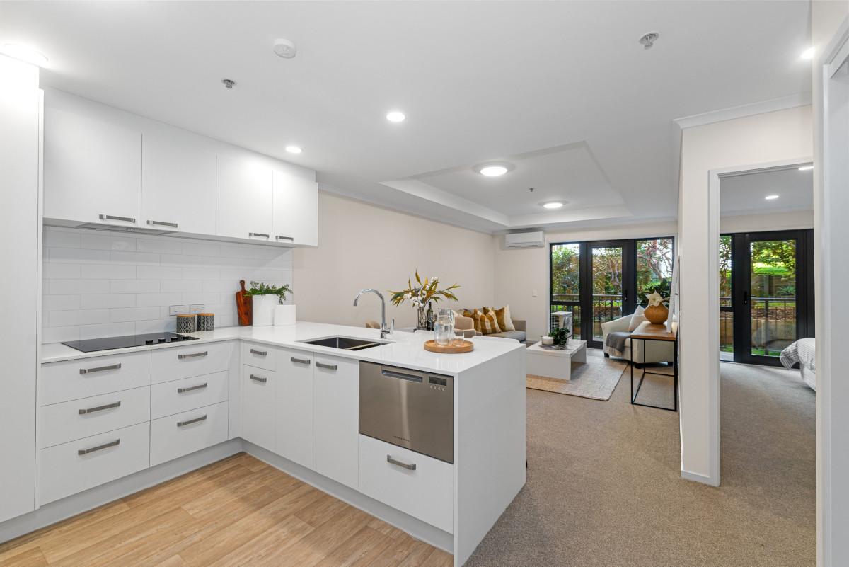 Kitchen & Lounge