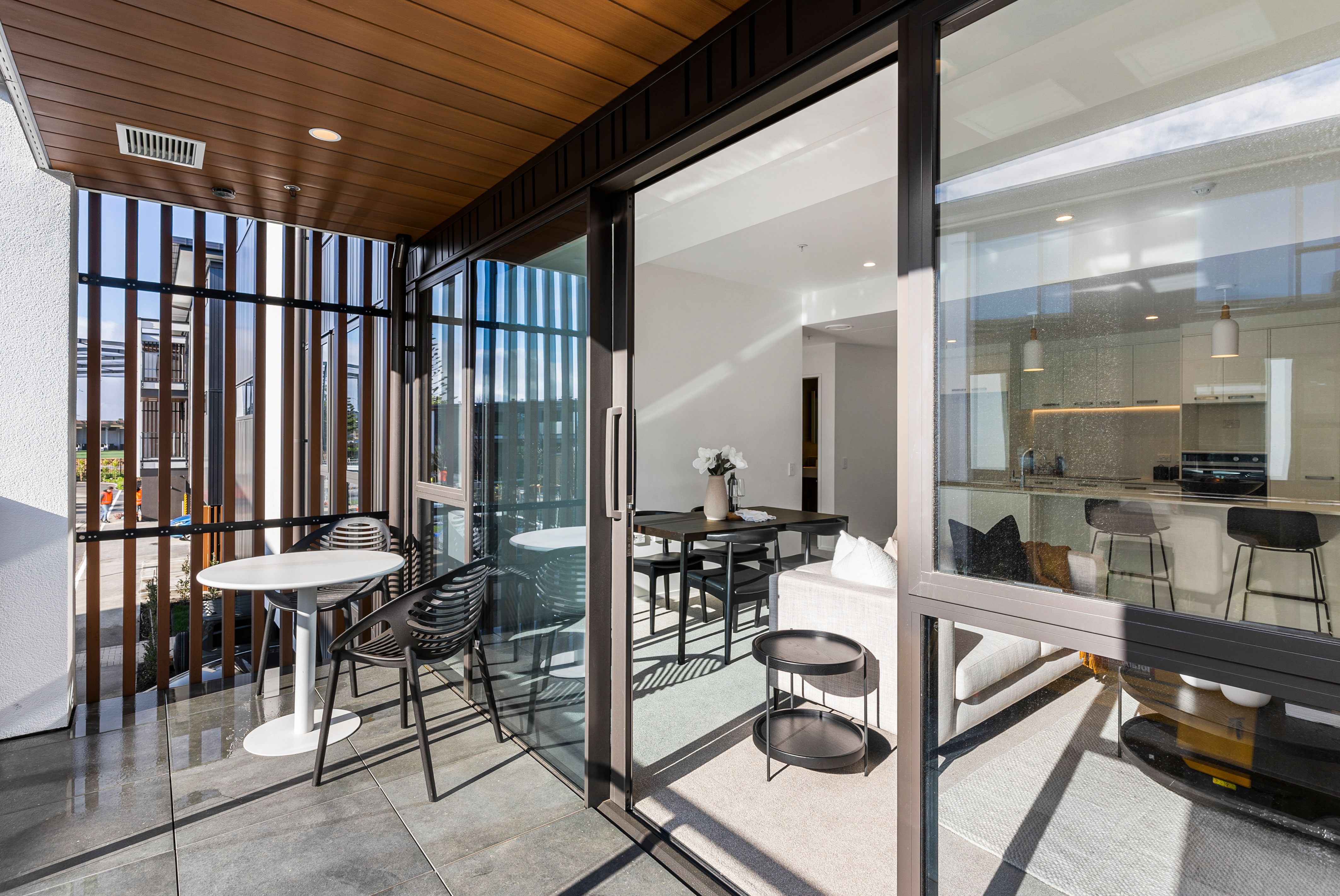 2 bed apartment  - balcony