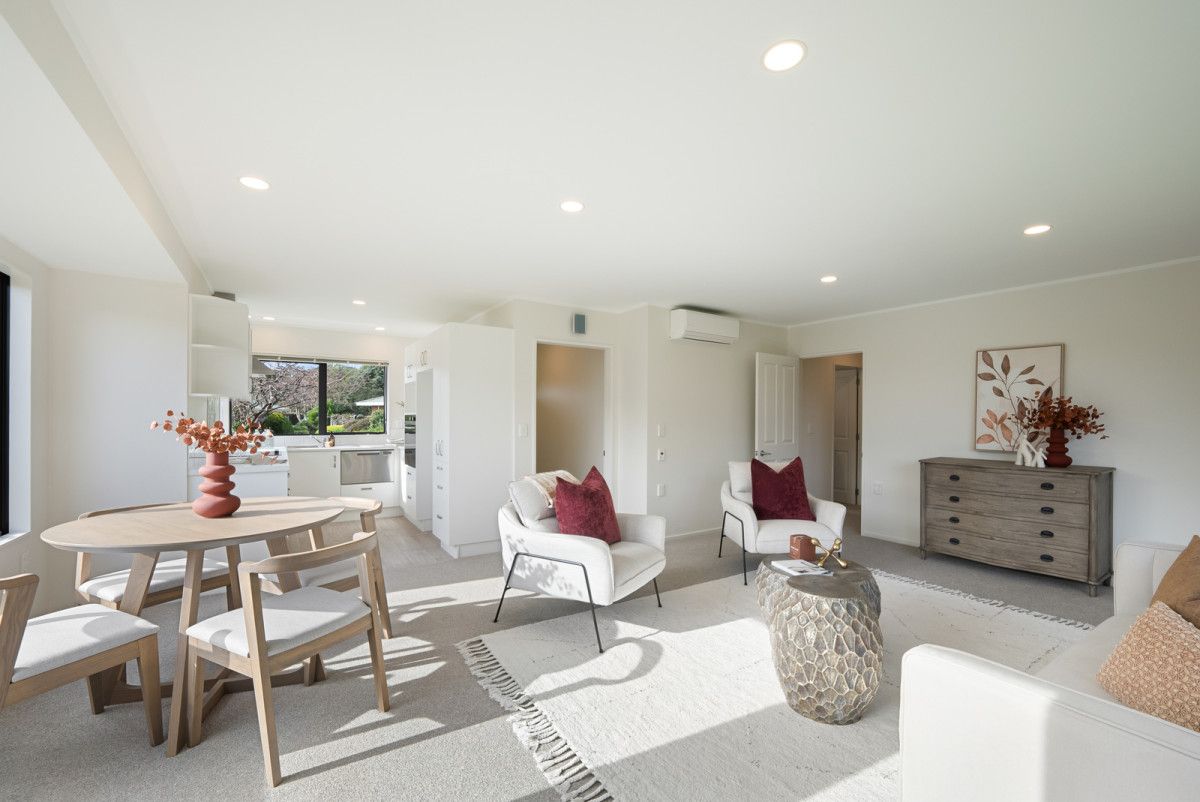 Dining/Lounge