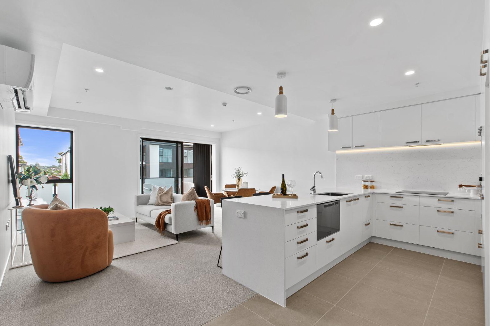 Kitchen & living